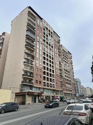 4 otaqlı Yeni tikili, Elmlər Akademiyası m., Bakı
