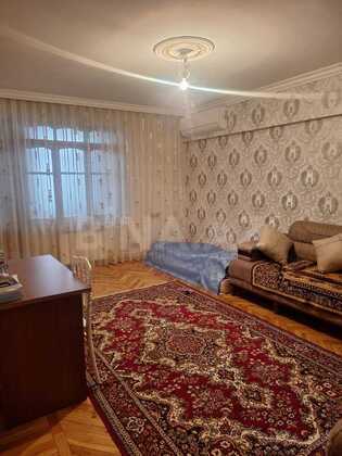 3 otaqlı Köhnə tikili, Əhmədli m., Bakı