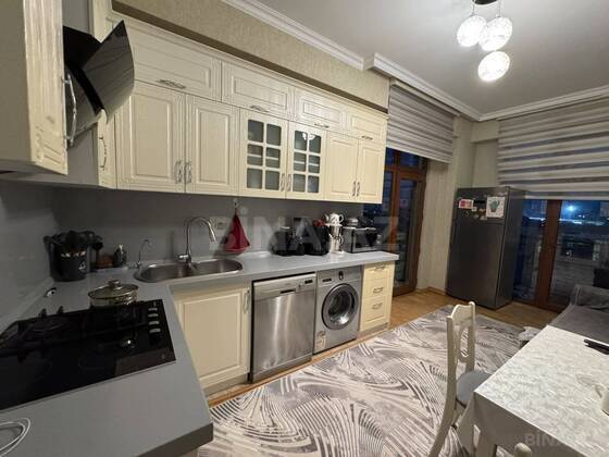3 otaqlı Yeni tikili, Neftçilər m., Bakı