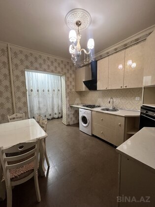 2 otaqlı Köhnə tikili, Xalqlar Dostluğu m., Bakı