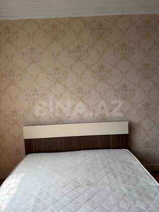 2 otaqlı Köhnə tikili, Memar Əcəmi m., Bakı