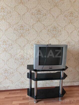 2 otaqlı Köhnə tikili, Memar Əcəmi m., Bakı