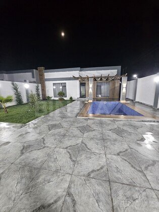4 otaqlı Həyət evi/Bağ evi, Şüvəlan q., Bakı