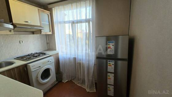2 otaqlı Köhnə tikili, Neftçilər m., Bakı