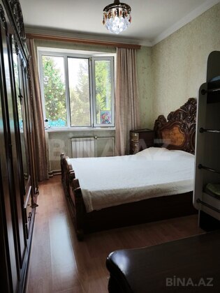 2 otaqlı Köhnə tikili, Neftçilər m., Bakı
