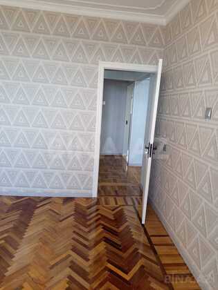 3 otaqlı Köhnə tikili, Əhmədli q., Bakı