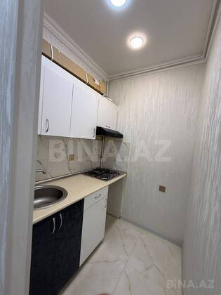 2 otaqlı Köhnə tikili, Memar Əcəmi m., Bakı
