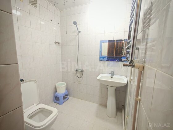 3 otaqlı Köhnə tikili, İnşaatçılar m., Bakı