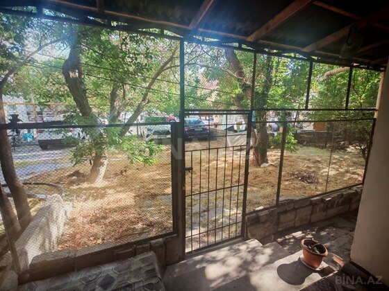 3 otaqlı Köhnə tikili, İnşaatçılar m., Bakı