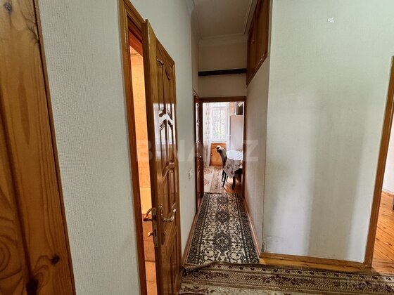 3 otaqlı Köhnə tikili, Qara Qarayev m., Bakı