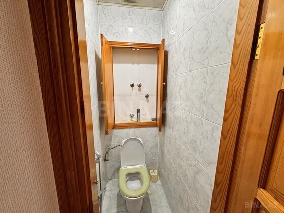 3 otaqlı Köhnə tikili, Qara Qarayev m., Bakı