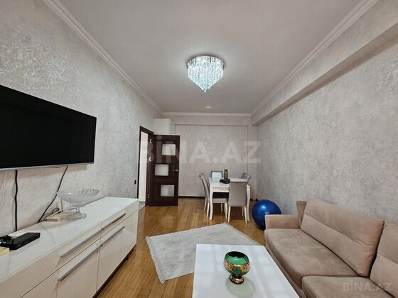 2 otaqlı Yeni tikili, Xırdalan