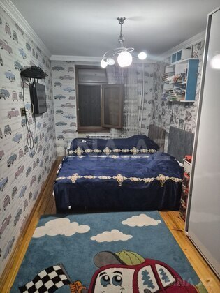 3 otaqlı Köhnə tikili, Neftçilər m., Bakı