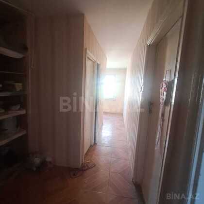 3 otaqlı Köhnə tikili, Neftçilər m., Bakı