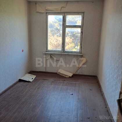 3 otaqlı Köhnə tikili, Neftçilər m., Bakı
