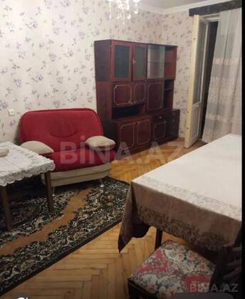 2 otaqlı Köhnə tikili, İnşaatçılar m., Bakı