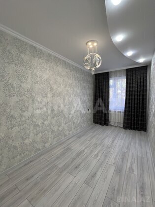3 otaqlı Köhnə tikili, Memar Əcəmi m., Bakı