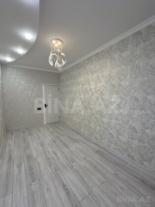 3 otaqlı Köhnə tikili, Memar Əcəmi m., Bakı