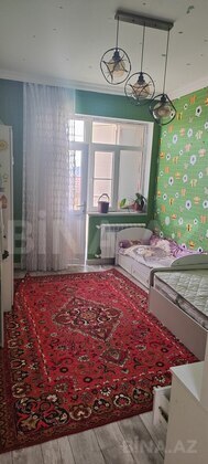 3 otaqlı Yeni tikili, Xırdalan