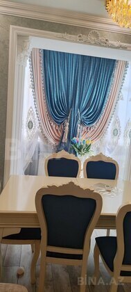 3 otaqlı Yeni tikili, Xırdalan