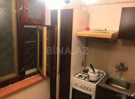 3 otaqlı Köhnə tikili, İnşaatçılar m., Bakı
