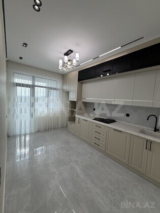 3 otaqlı Yeni tikili, Neftçilər m., Bakı