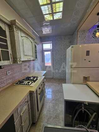 3 otaqlı Yeni tikili, Nizami m., Bakı