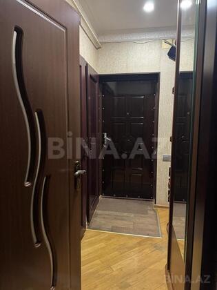 4 otaqlı Köhnə tikili, Bakıxanov q., Bakı