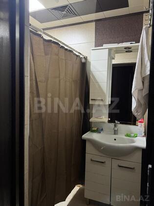 4 otaqlı Köhnə tikili, Bakıxanov q., Bakı