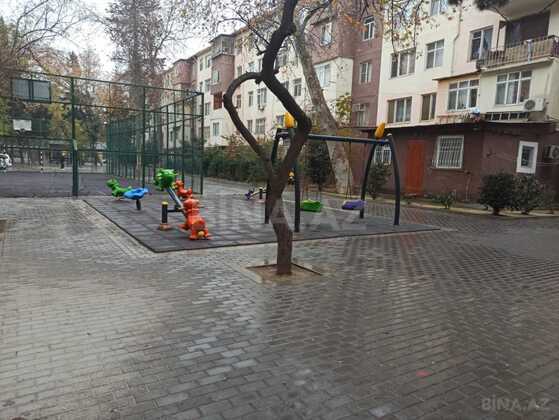 2 otaqlı Köhnə tikili, Azadlıq Prospekti m., Bakı