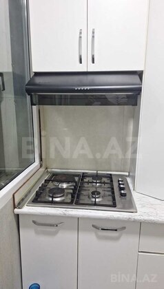2 otaqlı Köhnə tikili, Elmlər Akademiyası m., Bakı
