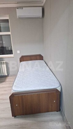 2 otaqlı Köhnə tikili, Elmlər Akademiyası m., Bakı