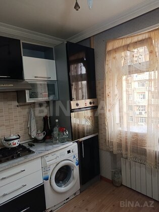 2 otaqlı Köhnə tikili, Bakıxanov q., Bakı