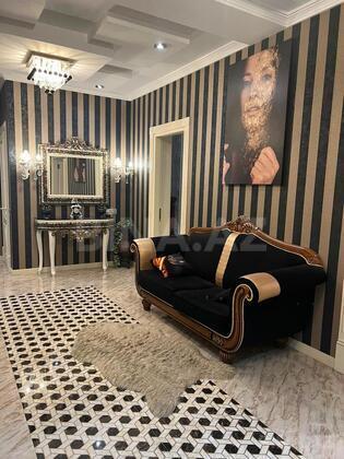 4 otaqlı Yeni tikili, Şah İsmayıl Xətai m., Bakı