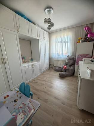 4 otaqlı Köhnə tikili, Qaraçuxur q., Bakı