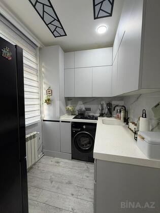 2 otaqlı Köhnə tikili, Memar Əcəmi m., Bakı