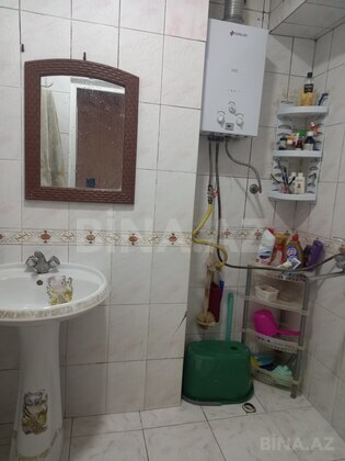 3 otaqlı Köhnə tikili, Elmlər Akademiyası m., Bakı