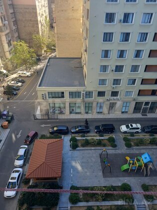 3 otaqlı Köhnə tikili, Elmlər Akademiyası m., Bakı