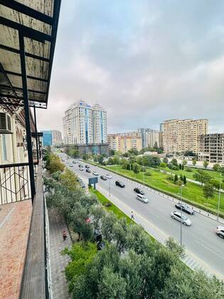 3 otaqlı Yeni tikili, Nizami m., Bakı