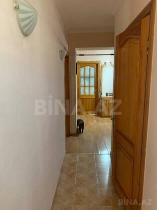 3 otaqlı Köhnə tikili, Qara Qarayev m., Bakı