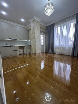 3 otaqlı Yeni tikili, Memar Əcəmi m., Bakı