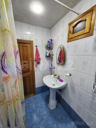 2 otaqlı Köhnə tikili, Qaraçuxur q., Bakı