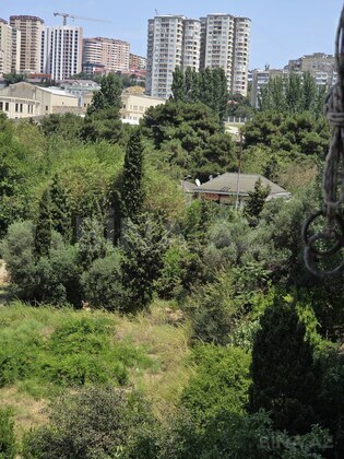 3 otaqlı Köhnə tikili, Həzi Aslanov q., Bakı