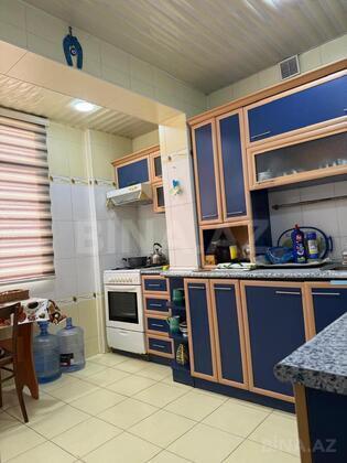 4 otaqlı Köhnə tikili, Həzi Aslanov m., Bakı