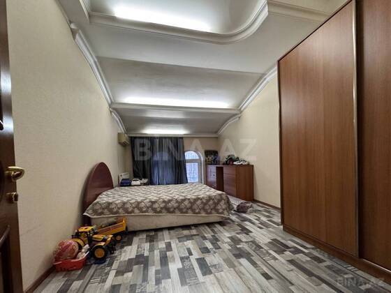 4 otaqlı Yeni tikili, Nizami m., Bakı