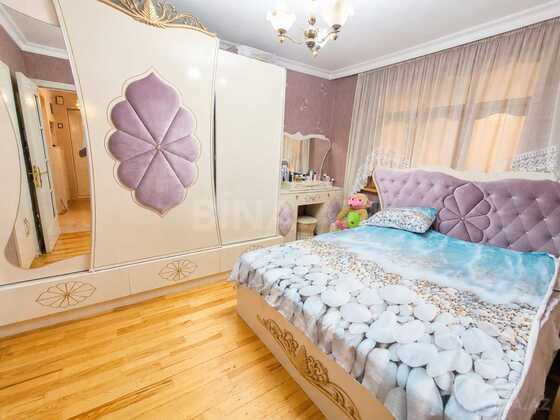 3 otaqlı Köhnə tikili, Qara Qarayev m., Bakı