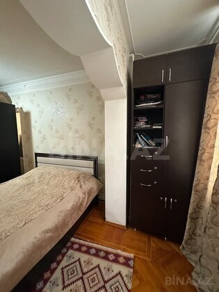 4 otaqlı Köhnə tikili, İnşaatçılar m., Bakı