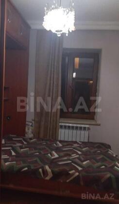 3 otaqlı Köhnə tikili, Nizami m., Bakı