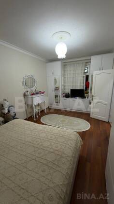 3 otaqlı Köhnə tikili, Memar Əcəmi m., Bakı