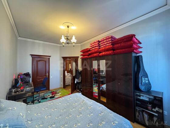 4 otaqlı Yeni tikili, Elmlər Akademiyası m., Bakı